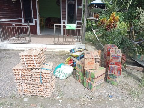 PEMBAGIAN SEMBAKO UNTUK WARGA