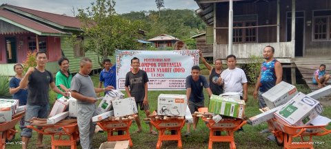 PEMBAGIAN ALAT TANI