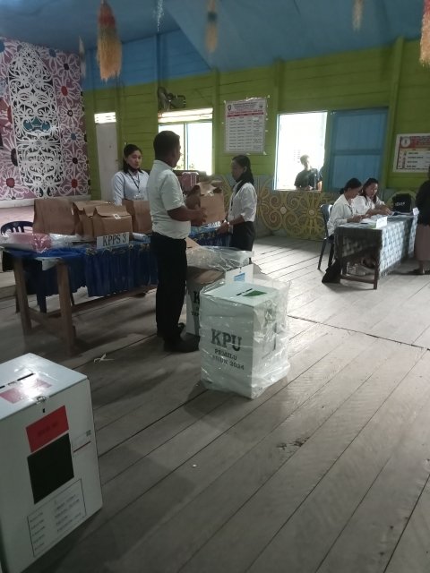 RAPAT PEMUTAHIRAN DATA